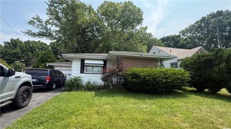 3011 Shirley Road Youngstown OH 44502