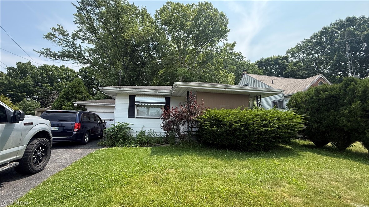 3011 Shirley Road Youngstown OH 44502