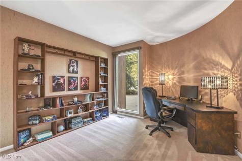 31105 Roxbury Park Drive Bay Village OH 44140