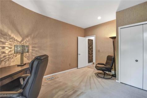 31105 Roxbury Park Drive Bay Village OH 44140