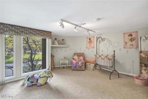 31105 Roxbury Park Drive Bay Village OH 44140