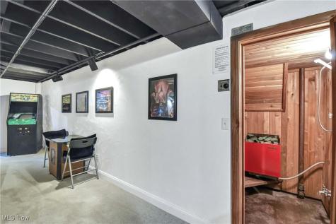 31105 Roxbury Park Drive Bay Village OH 44140