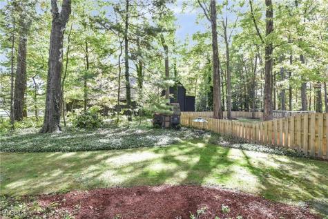 31105 Roxbury Park Drive Bay Village OH 44140