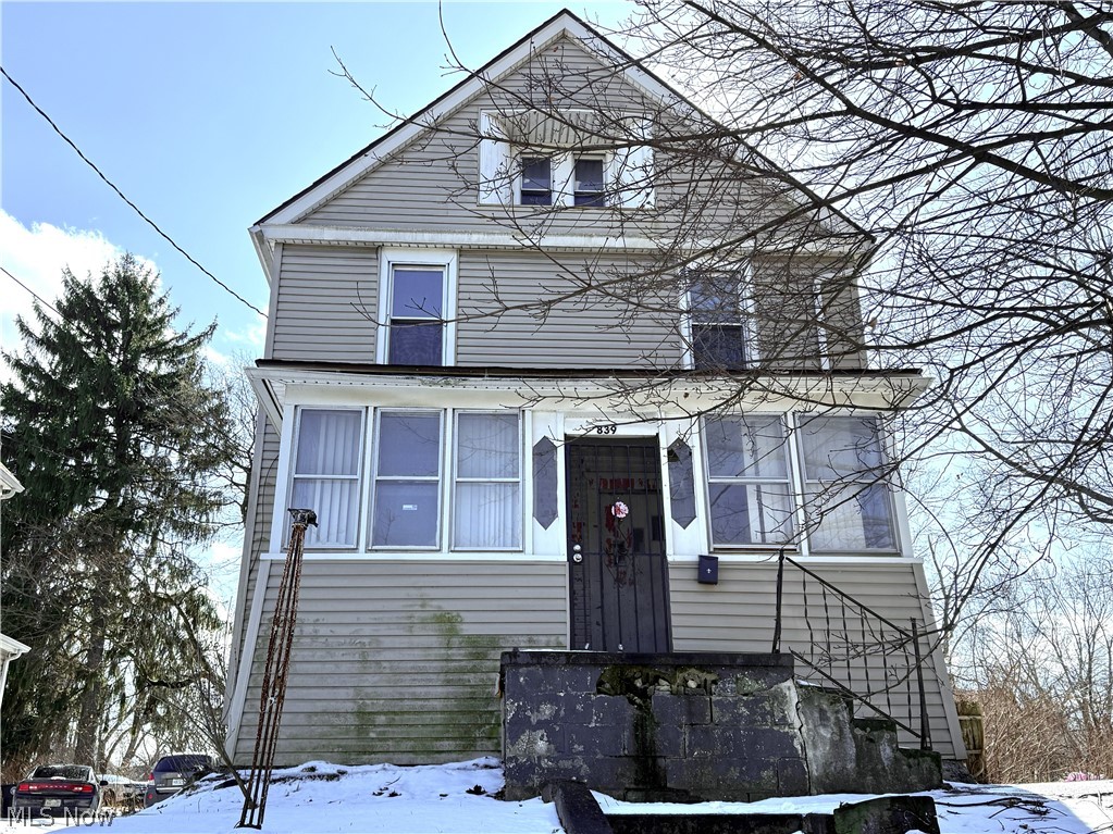 839 Kenyon Street Akron OH 44311
