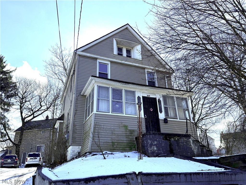 839 Kenyon Street Akron OH 44311