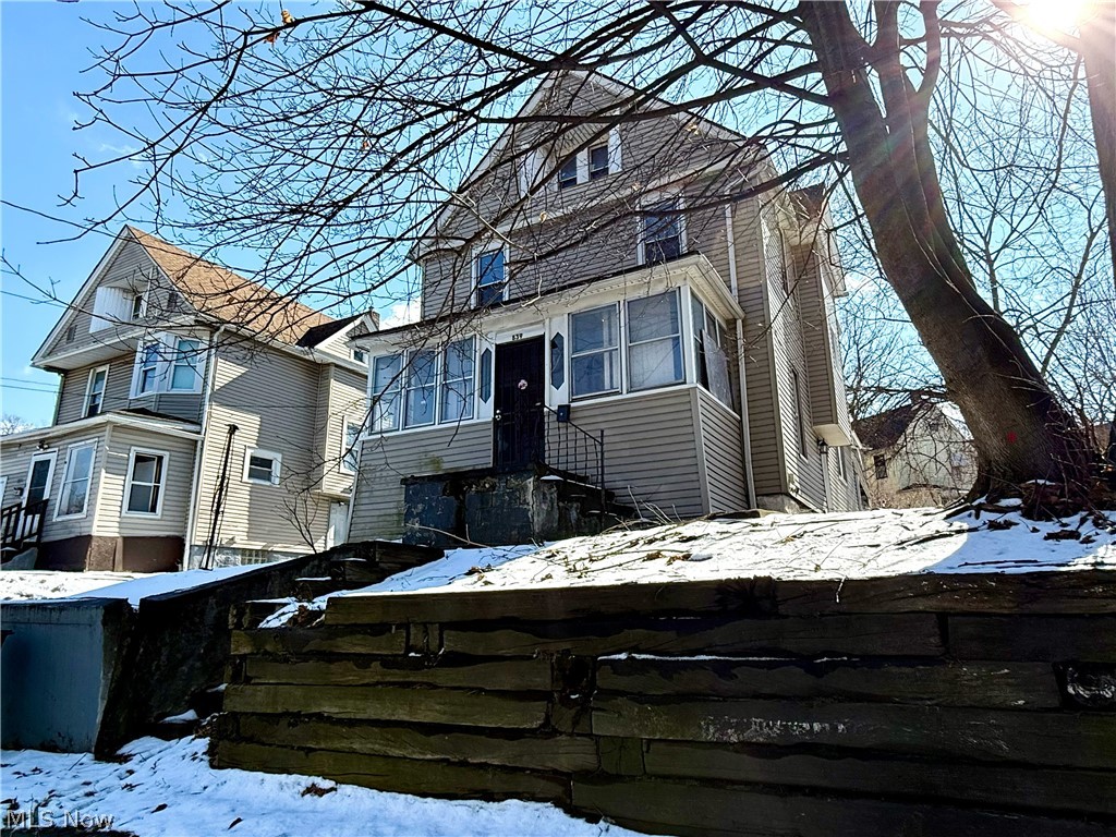 839 Kenyon Street Akron OH 44311
