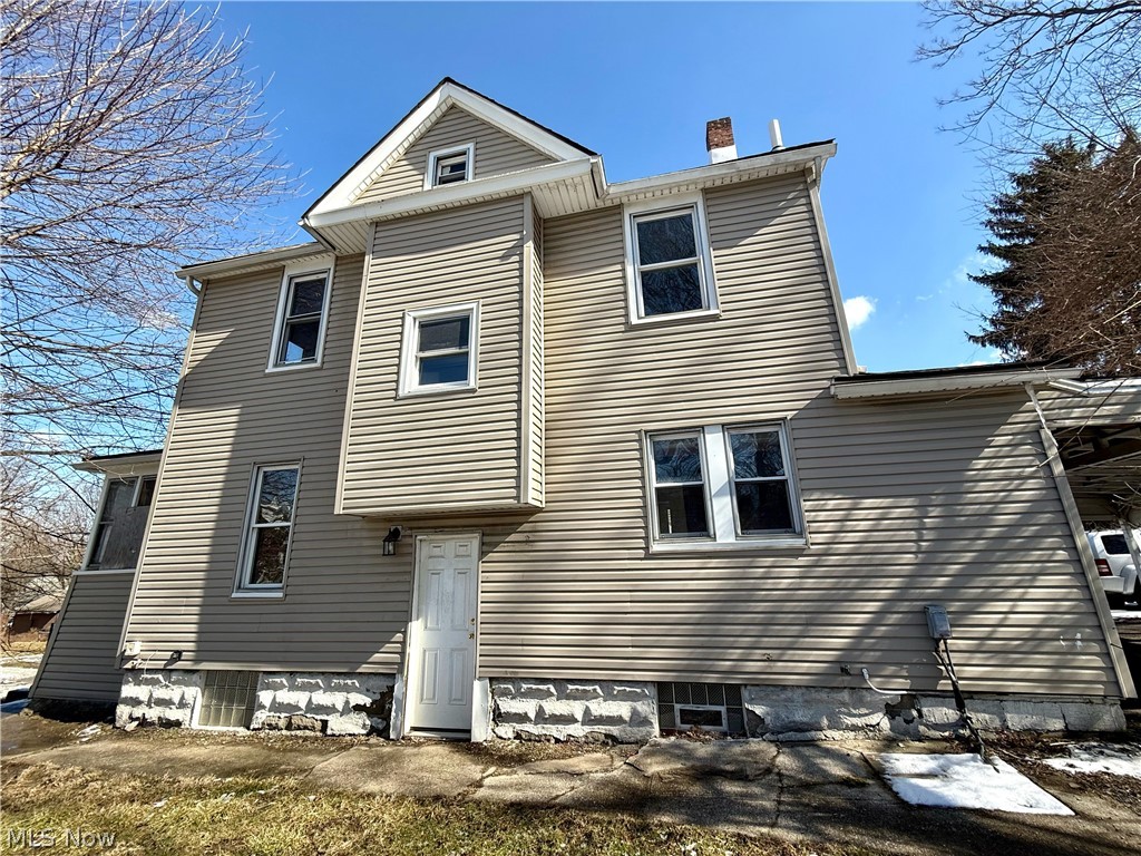 839 Kenyon Street Akron OH 44311
