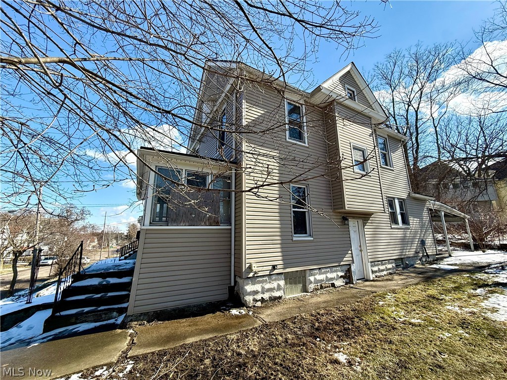 839 Kenyon Street Akron OH 44311