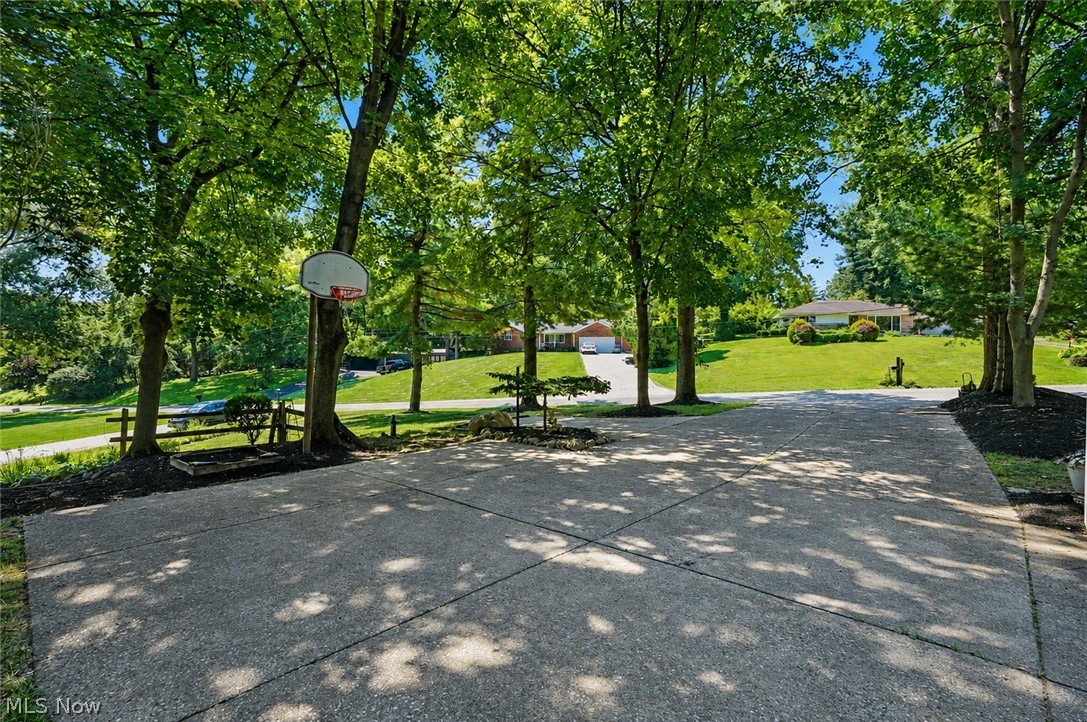 671 S Sheraton Drive Akron OH 44319
