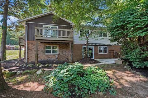 671 S Sheraton Drive Akron OH 44319