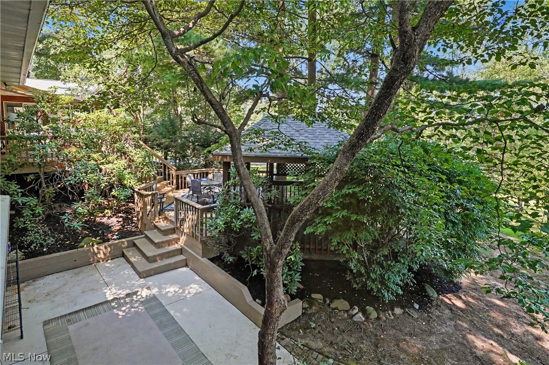 671 S Sheraton Drive Akron OH 44319