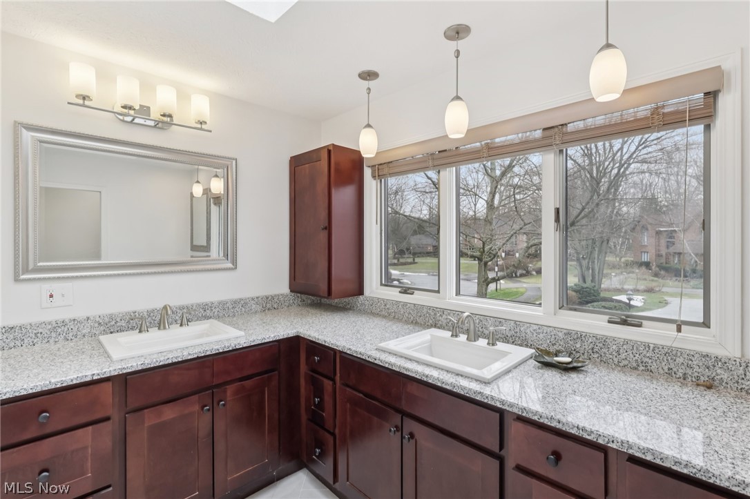 2340 Brigadoon Court Westlake OH 44145