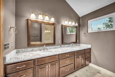4874 Gateway Drive Medina OH 44256