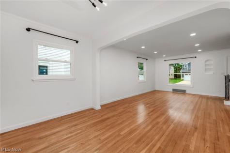 520 Kenilworth Road Bay Village OH 44140