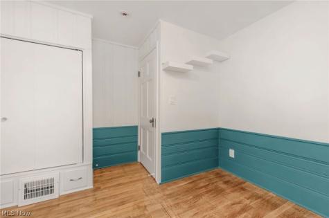 520 Kenilworth Road Bay Village OH 44140