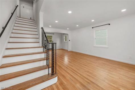 520 Kenilworth Road Bay Village OH 44140