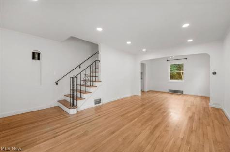 520 Kenilworth Road Bay Village OH 44140
