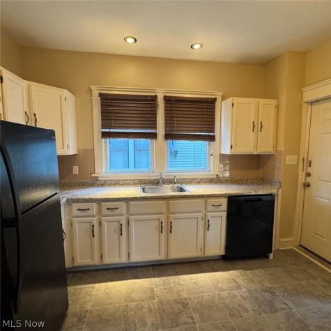 117 Dodge Avenue Akron OH 44302