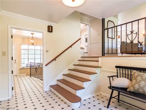 257 Sand Run Road Akron OH 44313