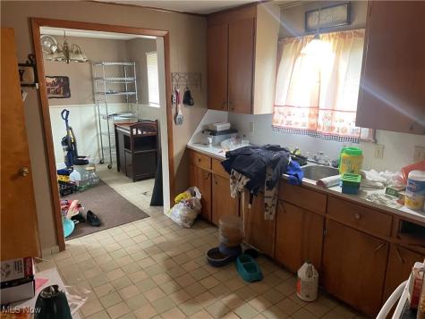 1221 9th Street NW Canton OH 44703