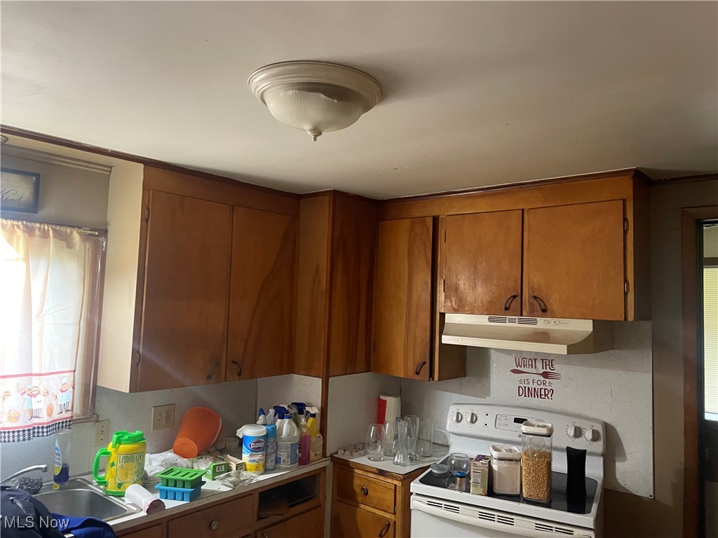 1221 9th Street NW Canton OH 44703