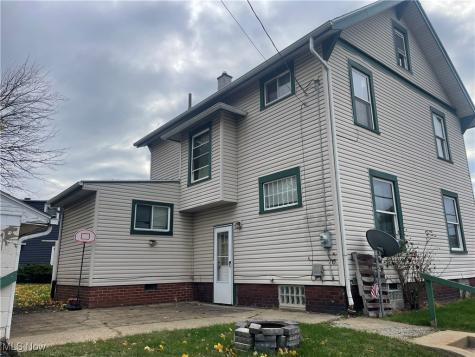 1221 9th Street NW Canton OH 44703