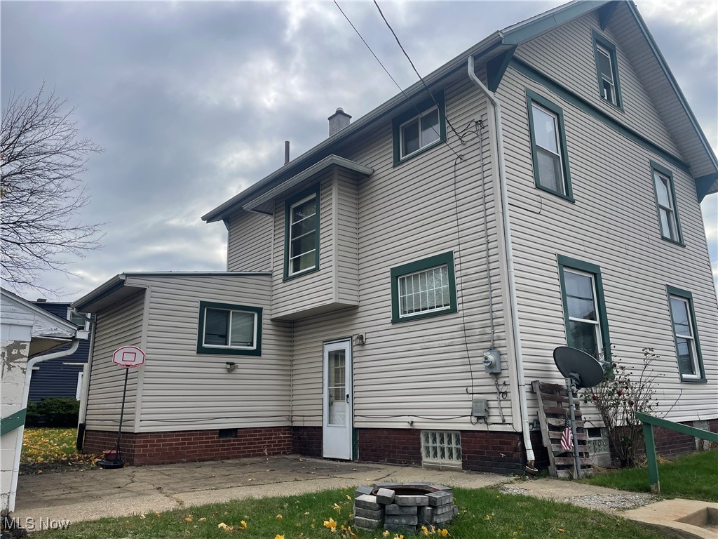 1221 9th Street NW Canton OH 44703