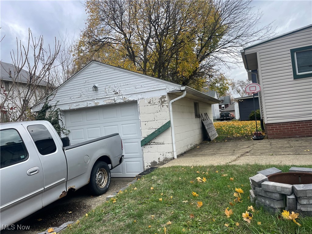 1221 9th Street NW Canton OH 44703