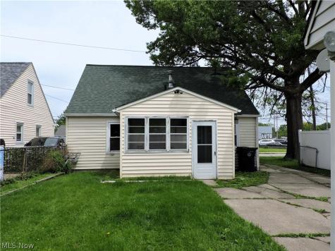 13015 Astor Avenue Cleveland OH 44135
