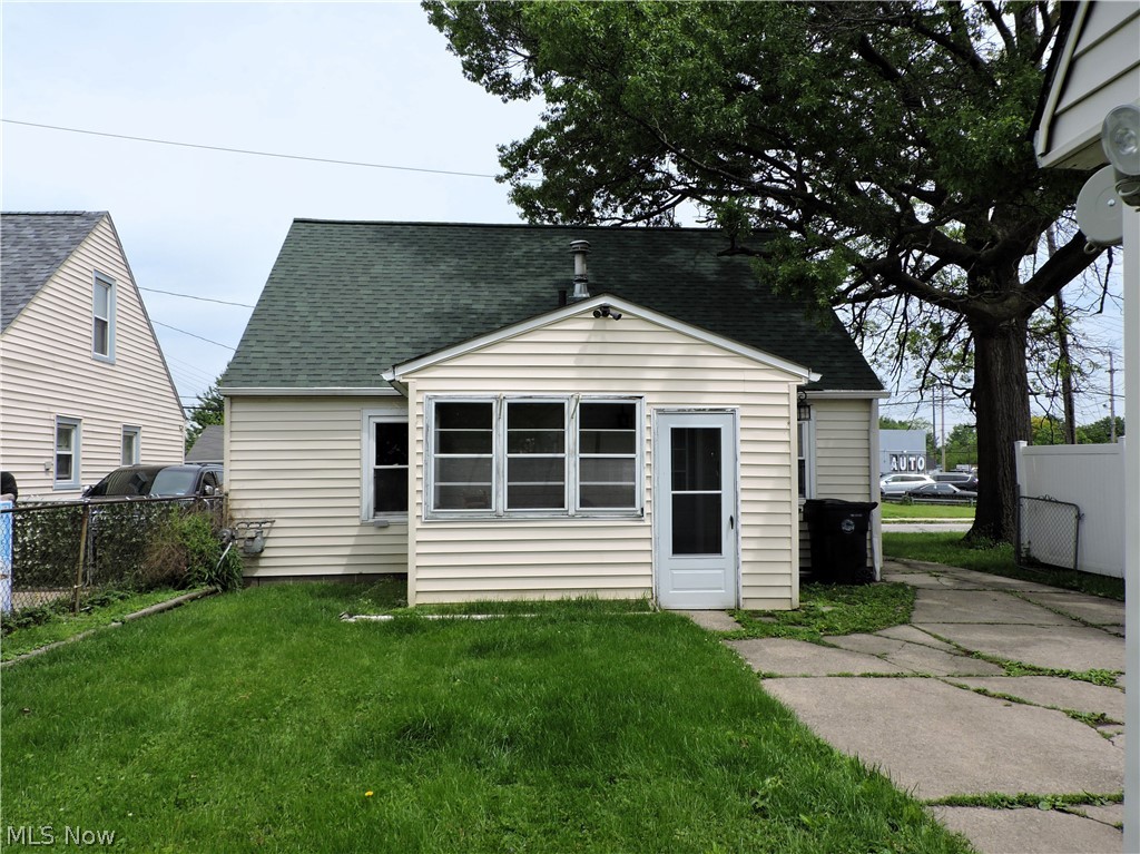 13015 Astor Avenue Cleveland OH 44135