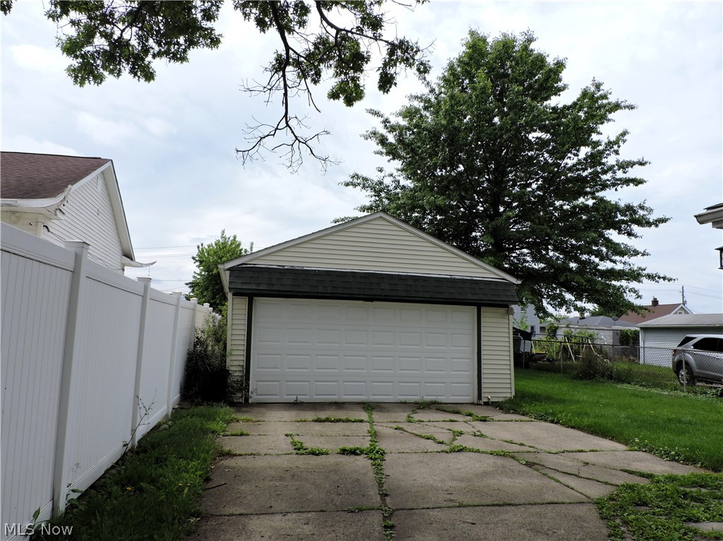13015 Astor Avenue Cleveland OH 44135