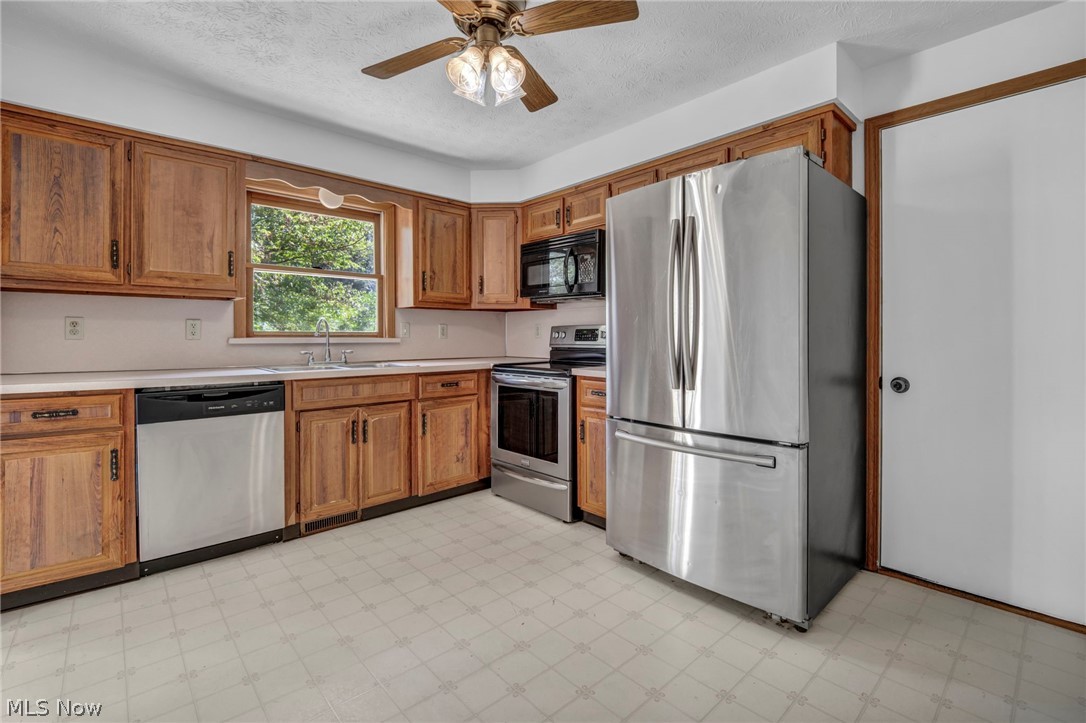 2642 Blake Road Wadsworth OH 44281