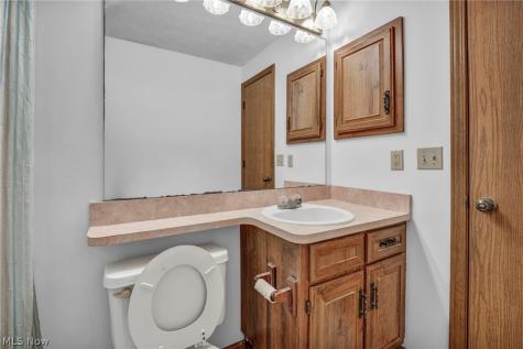 2642 Blake Road Wadsworth OH 44281