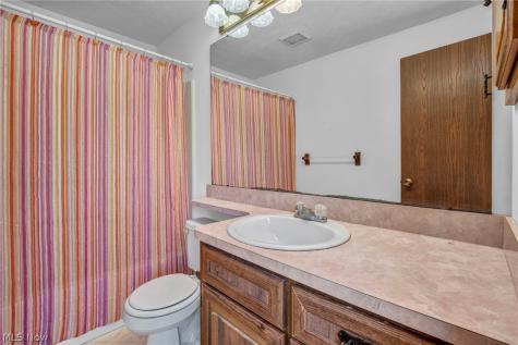 2642 Blake Road Wadsworth OH 44281