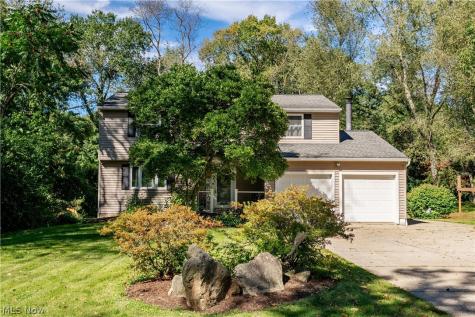 80 Merle Boulevard Munroe Falls OH 44262