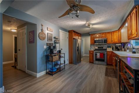 80 Merle Boulevard Munroe Falls OH 44262
