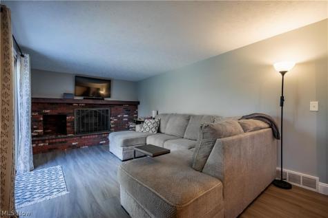 80 Merle Boulevard Munroe Falls OH 44262