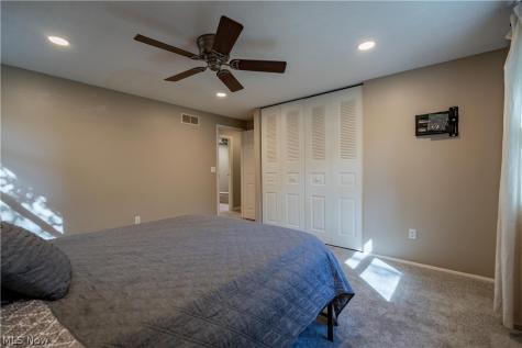 80 Merle Boulevard Munroe Falls OH 44262