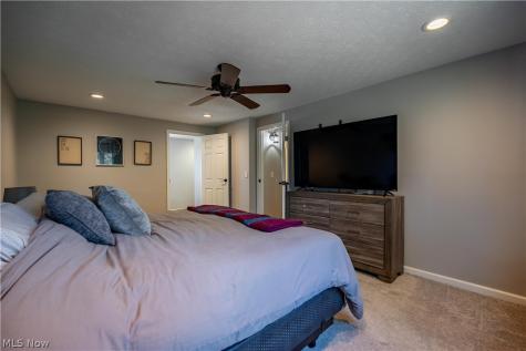 80 Merle Boulevard Munroe Falls OH 44262