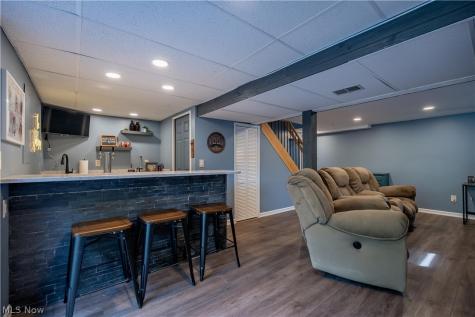 80 Merle Boulevard Munroe Falls OH 44262