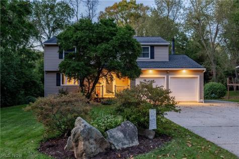 80 Merle Boulevard Munroe Falls OH 44262