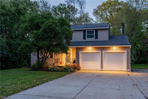 80 Merle Boulevard Munroe Falls OH 44262