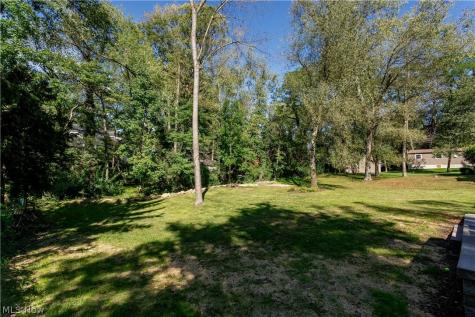 80 Merle Boulevard Munroe Falls OH 44262