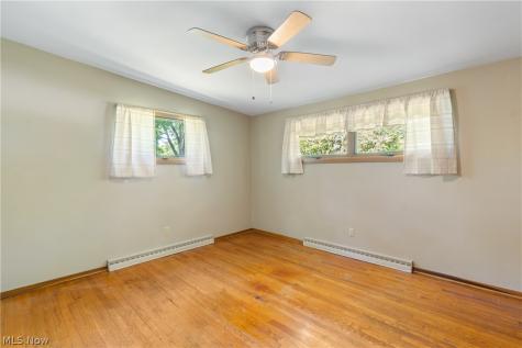 1222 Pleasantview Avenue SE North Canton OH 44720