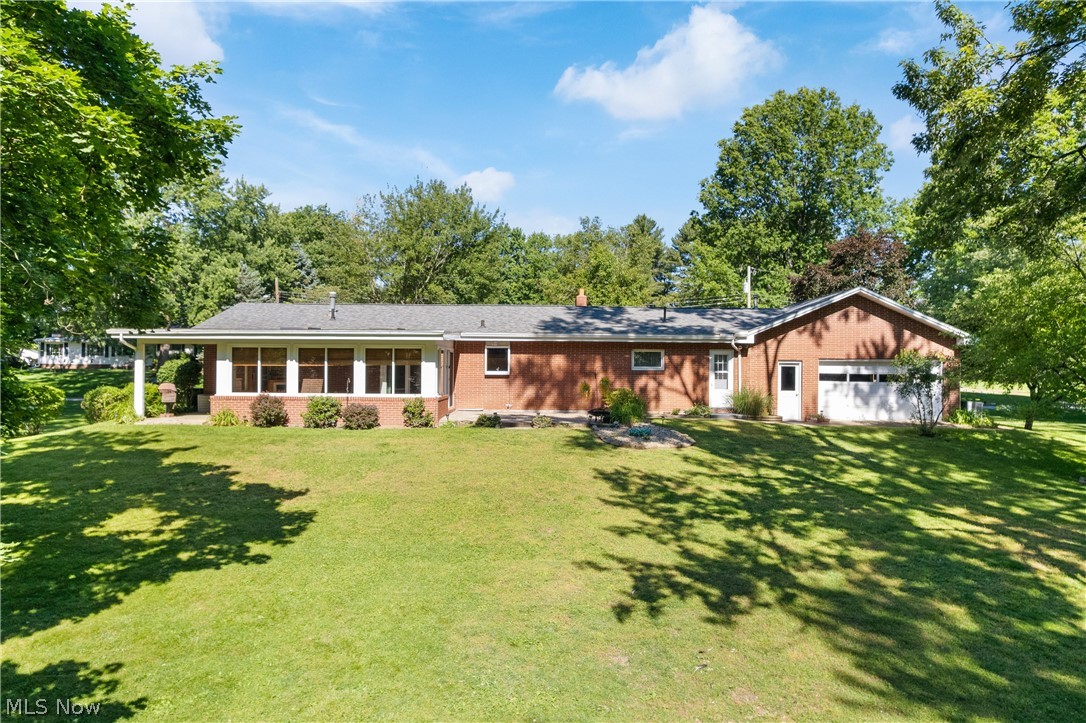 1222 Pleasantview Avenue SE North Canton OH 44720