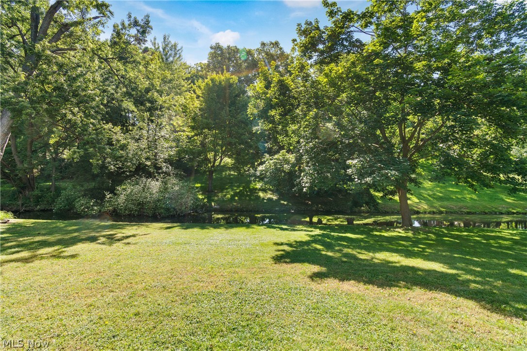 1222 Pleasantview Avenue SE North Canton OH 44720