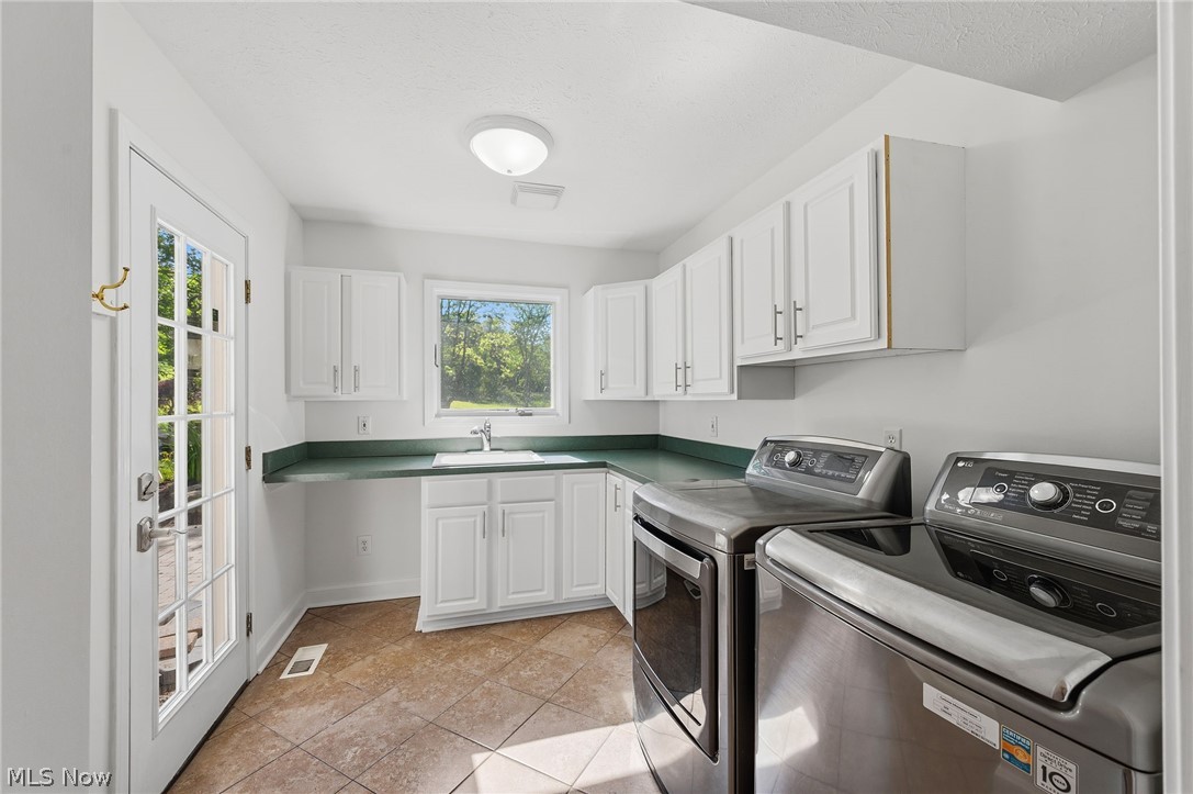 8662 Tanglewood Trail Chagrin Falls OH 44023