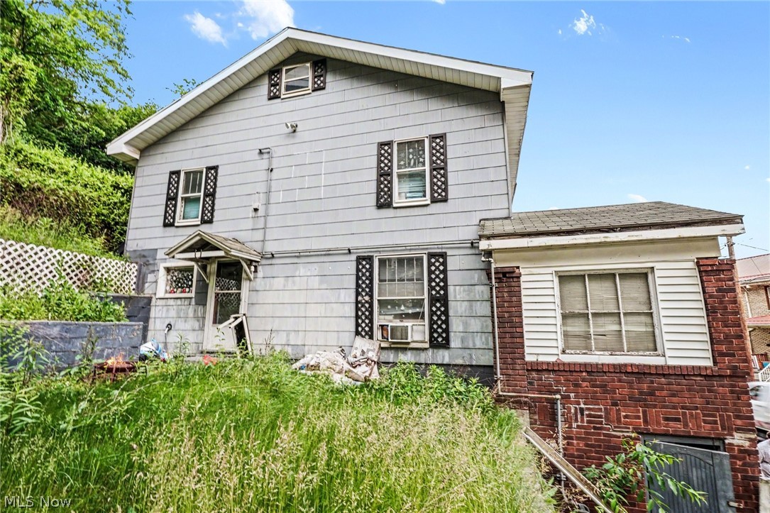 229 Mclister Avenue Mingo Junction OH 43938