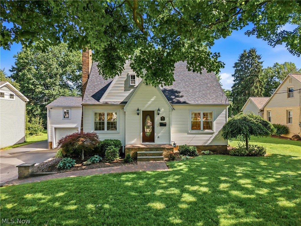 1102 E 9th Street Salem OH 44460