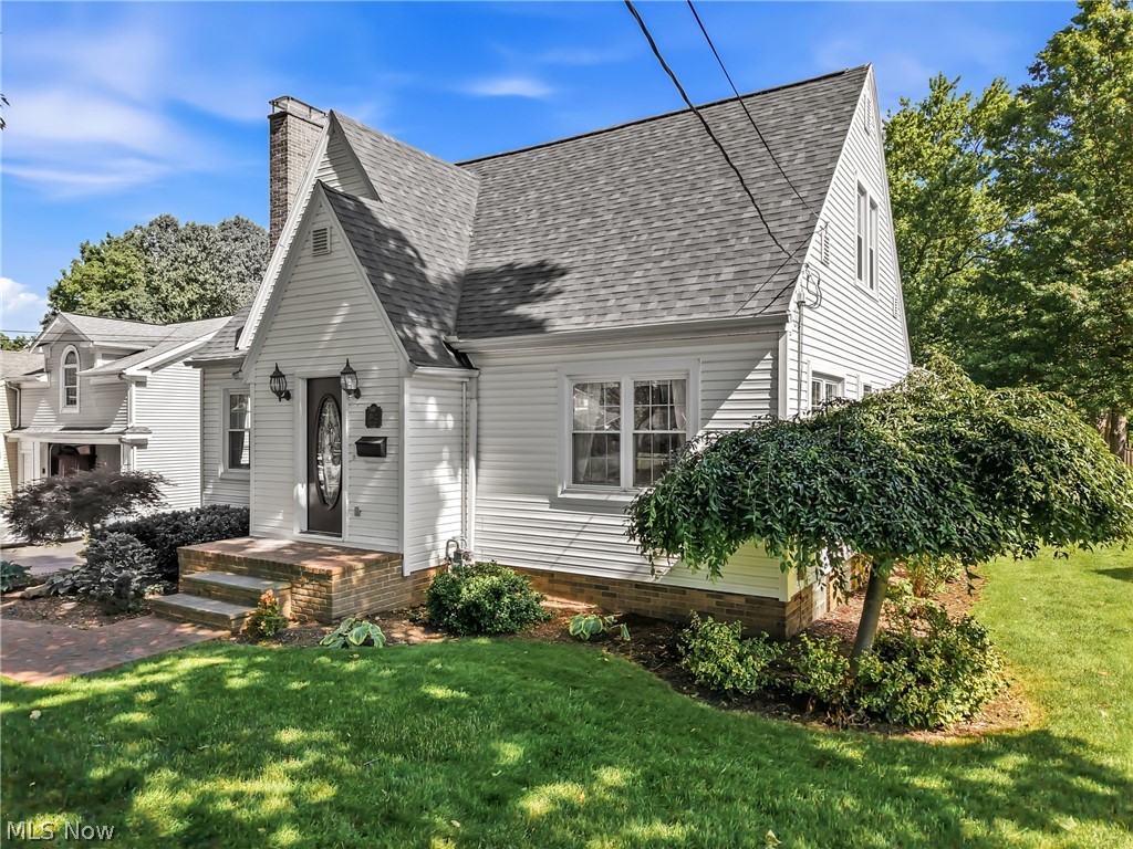 1102 E 9th Street Salem OH 44460